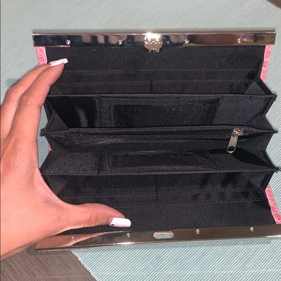 PINK CROC WALLET - Picture 3 of 3